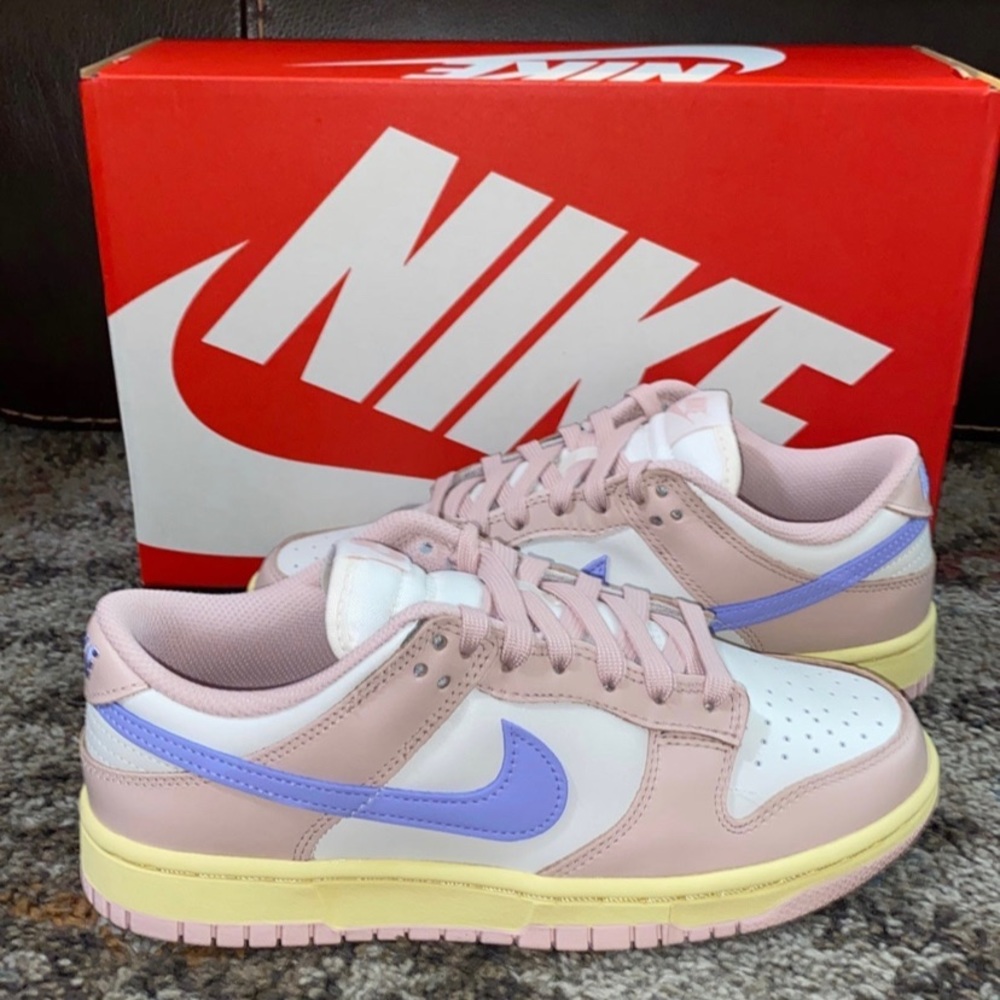 W Nike Dunk Low